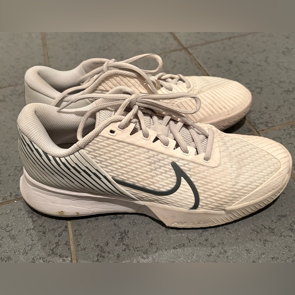 Nike Zoom Vapor Pro 2 Tennis Women's Shoe